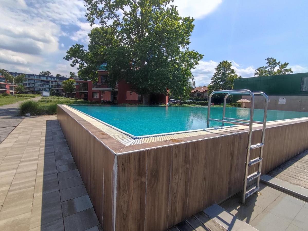 Soleil Apartmanok Балатонлелле Экстерьер фото